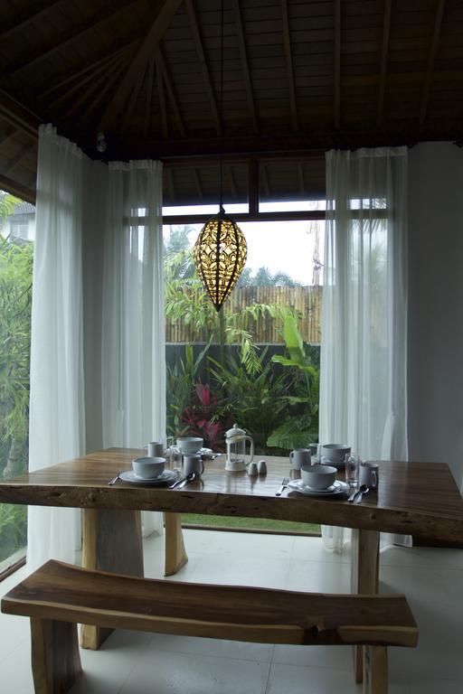 Dugul Ubud Habitación foto